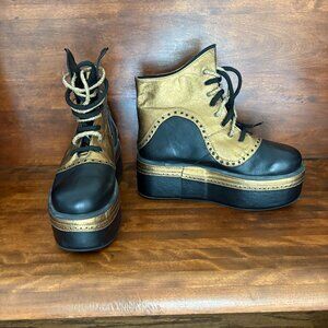 Buffalo London Vintage Metallic Cooper and Black Leather Platform Boots Size 40